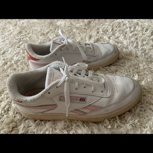 Women’s casual Reebok sneaker